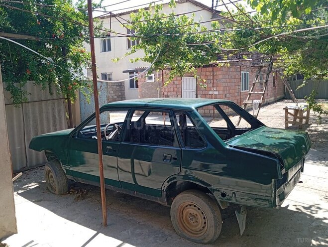 LADA (VAZ) 21099 2002, 247,000 km - 1.5 л - Salyan