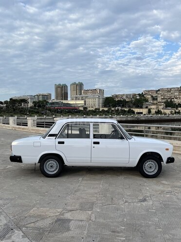 LADA (VAZ) 2107