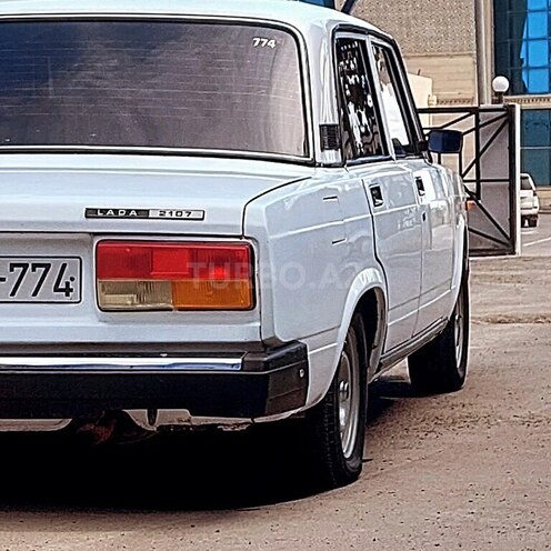 LADA (VAZ) 2107