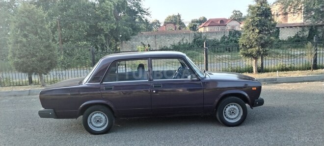 LADA (VAZ) 2107