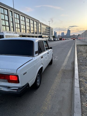 LADA (VAZ) 2107