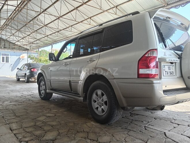 Mitsubishi Pajero 2006, 157,000 km - 3.0 l - Bakı