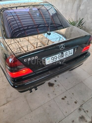 Mercedes C 200