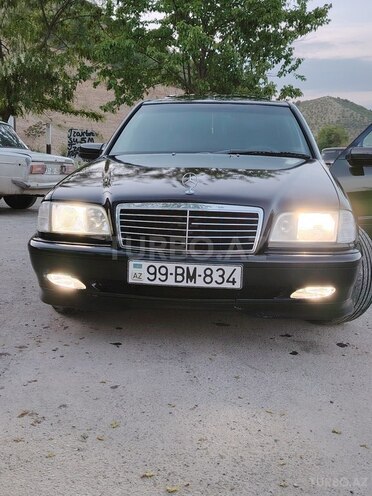 Mercedes C 200