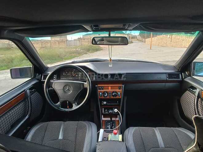 Mercedes E 220 1995, 453,457 km - 2.2 l - Bakı