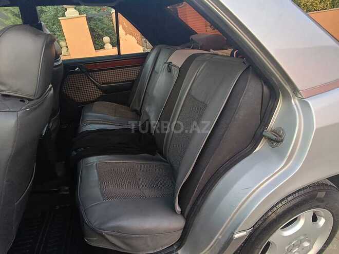 Mercedes E 220 1995, 453,457 km - 2.2 l - Bakı