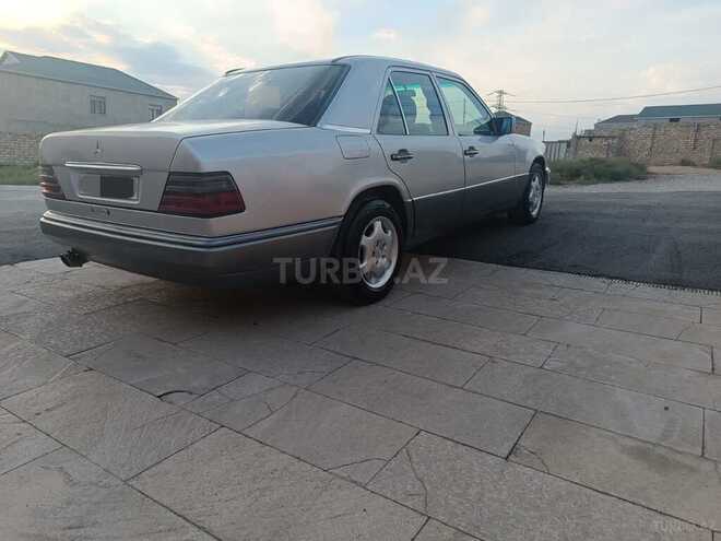 Mercedes E 220 1995, 453,457 km - 2.2 l - Bakı