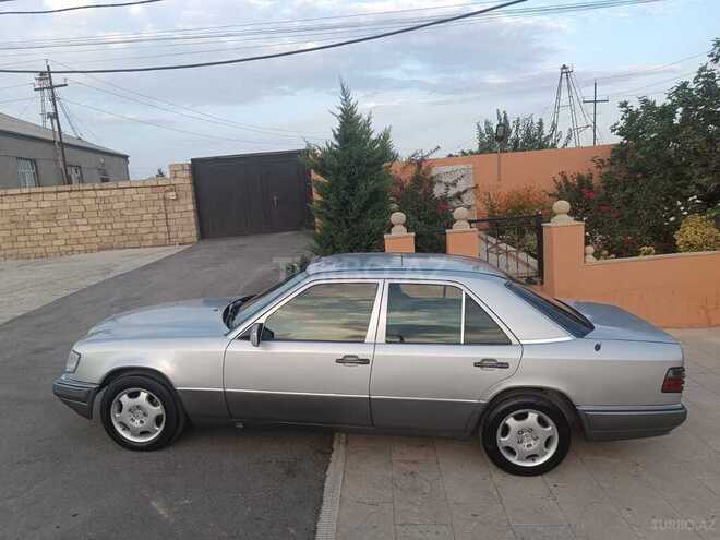 Mercedes E 220 1995, 453,457 km - 2.2 l - Bakı