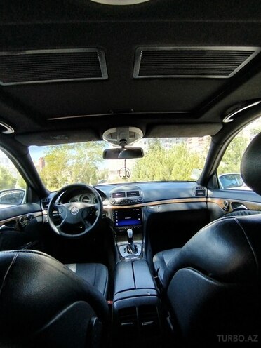 Mercedes E 320 2005, 327,000 km - 3.2 l - Bakı