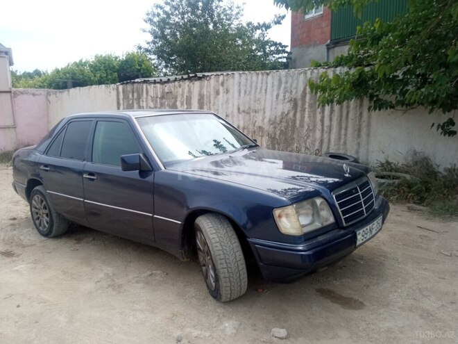 Mercedes E 220