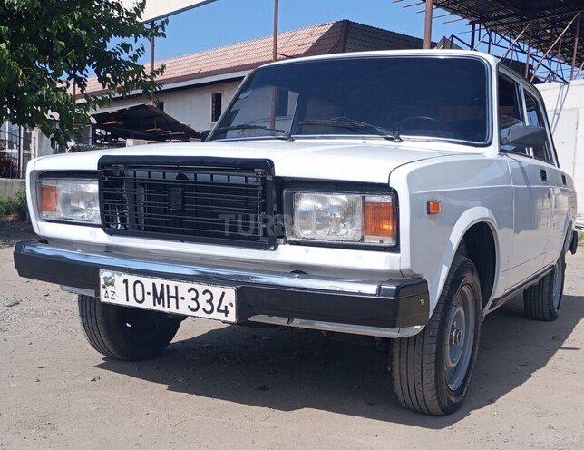 LADA (VAZ) 2107