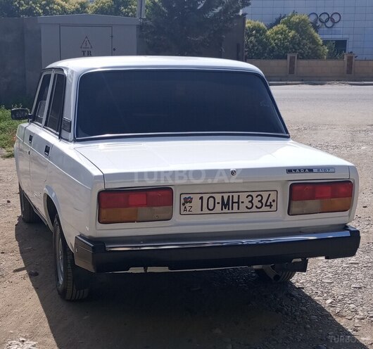 LADA (VAZ) 2107