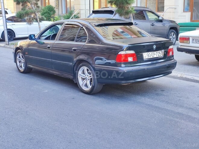 BMW 520