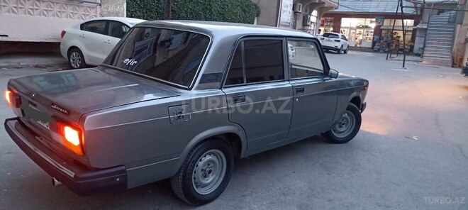 LADA (VAZ) 2107