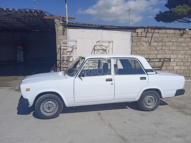 LADA (VAZ) 2107