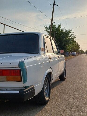 LADA (VAZ) 2107