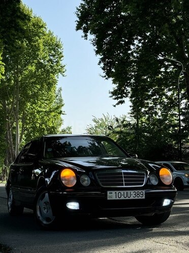 Mercedes E 280