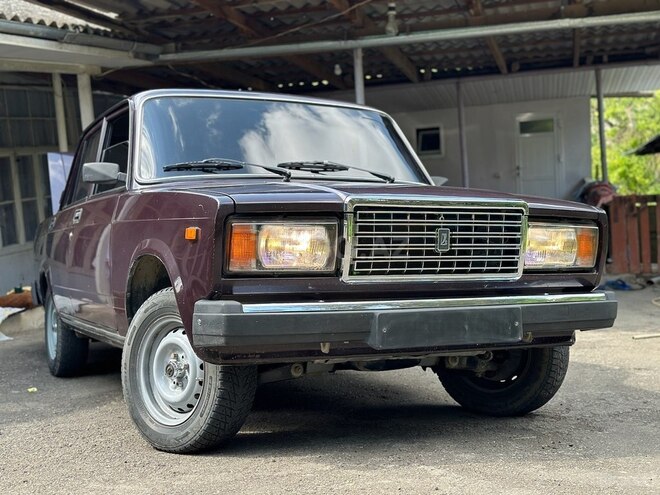 LADA (VAZ) 2107