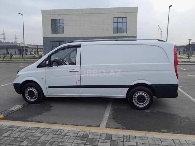 Mercedes Vito 111