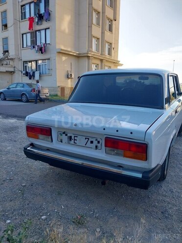 LADA (VAZ) 2107