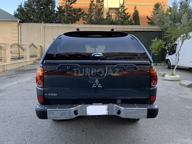 Mitsubishi L200 2010, 192,350 km - 2.5 l - Bakı