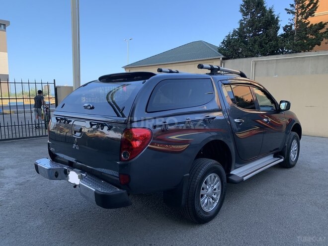 Mitsubishi L200 2010, 192,350 km - 2.5 l - Bakı