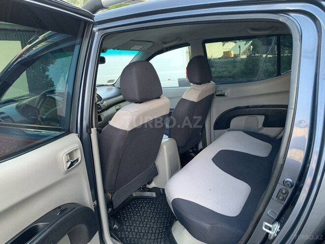Mitsubishi L200 2010, 192,350 km - 2.5 l - Bakı