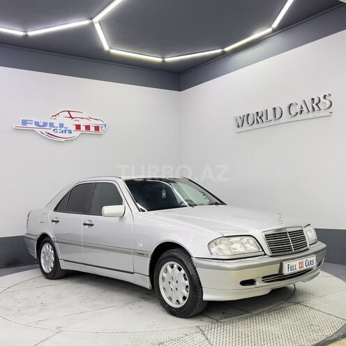 Mercedes C 200