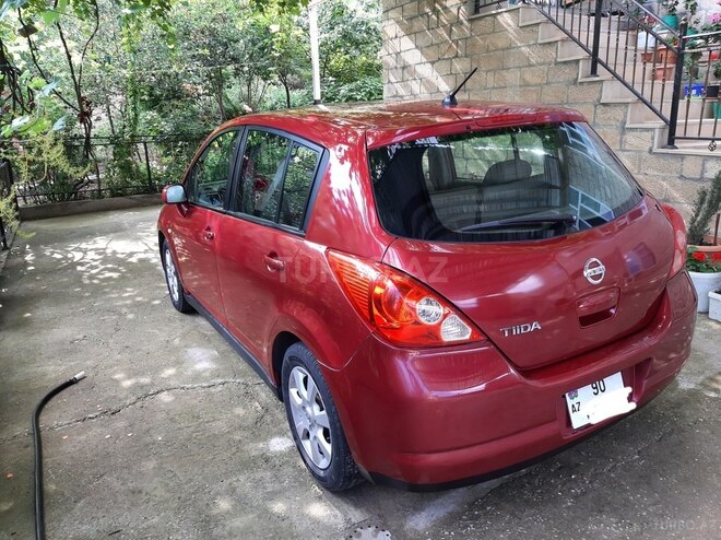 Nissan Tiida