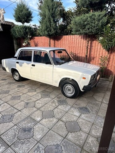 LADA (VAZ) 2107