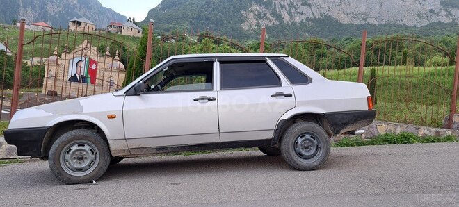 LADA (VAZ) 21099