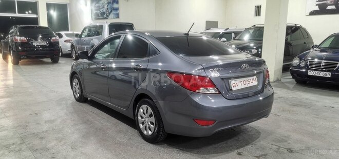 Hyundai Accent