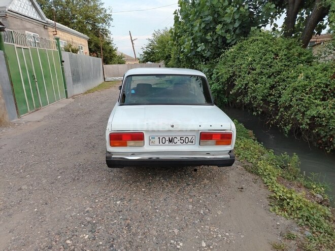 LADA (VAZ) 2107