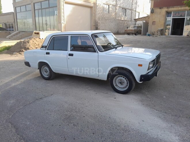 LADA (VAZ) 2107