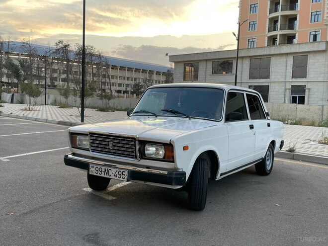 LADA (VAZ) 2107