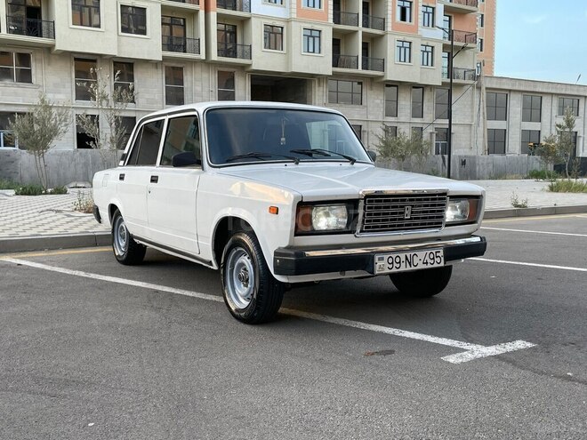 LADA (VAZ) 2107