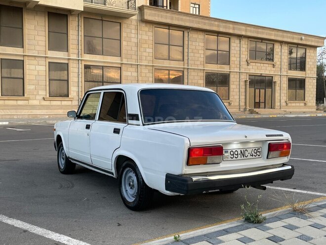 LADA (VAZ) 2107