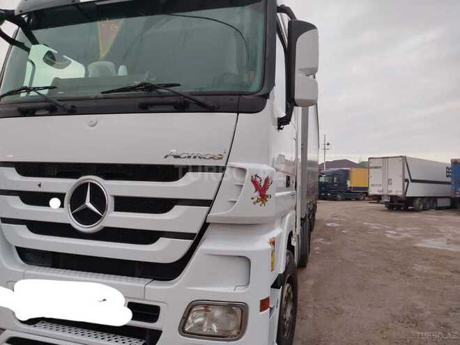 Mercedes Actros 1844