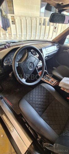 Mercedes C 180