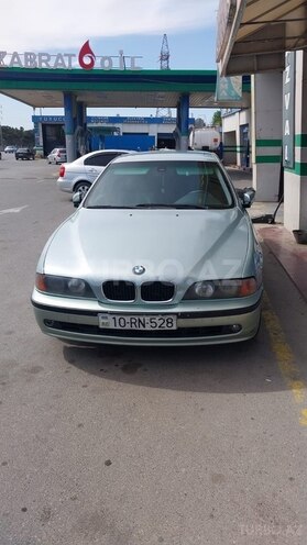 BMW 528