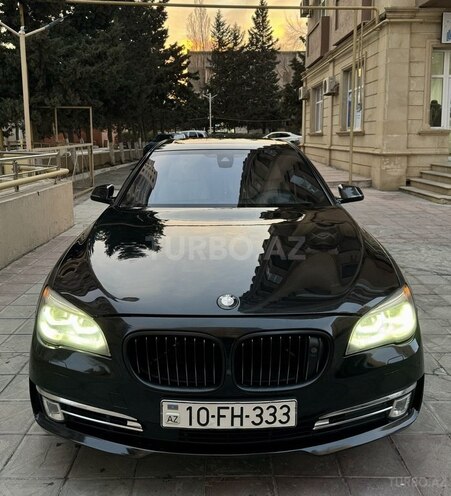 BMW 750