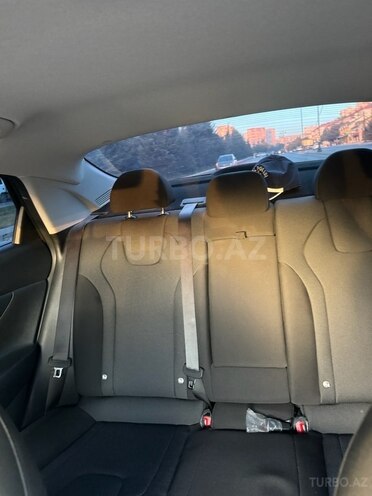 Hyundai Elantra 2023, 32,600 km - 1.6 l - Bakı