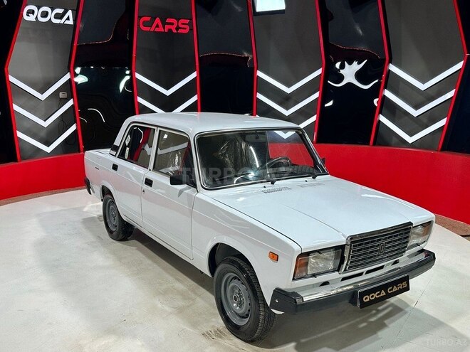 LADA (VAZ) 2107