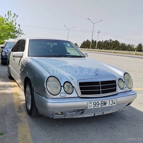 Mercedes E 220 d 1999, 437,148 km - 2.2 л - Kürdəmir