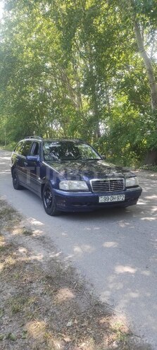 Mercedes C 180