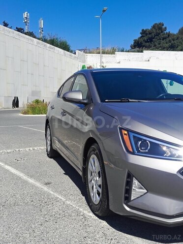 Hyundai Elantra 2019, 80,000 km - 2.0 l - Bakı