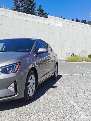Hyundai Elantra 2019, 80,000 km - 2.0 l - Bakı