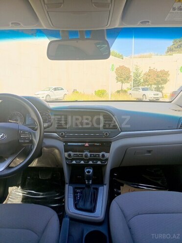 Hyundai Elantra 2019, 80,000 km - 2.0 l - Bakı
