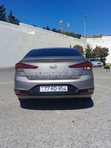 Hyundai Elantra 2019, 80,000 km - 2.0 l - Bakı
