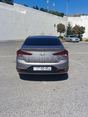 Hyundai Elantra 2019, 80,000 km - 2.0 l - Bakı